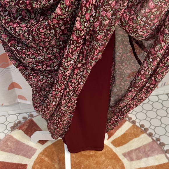 Entro Burgundy Floral Maxi Dress - Picture 6 of 7